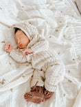 Load image into Gallery viewer, Gauze Blanket | Olive
