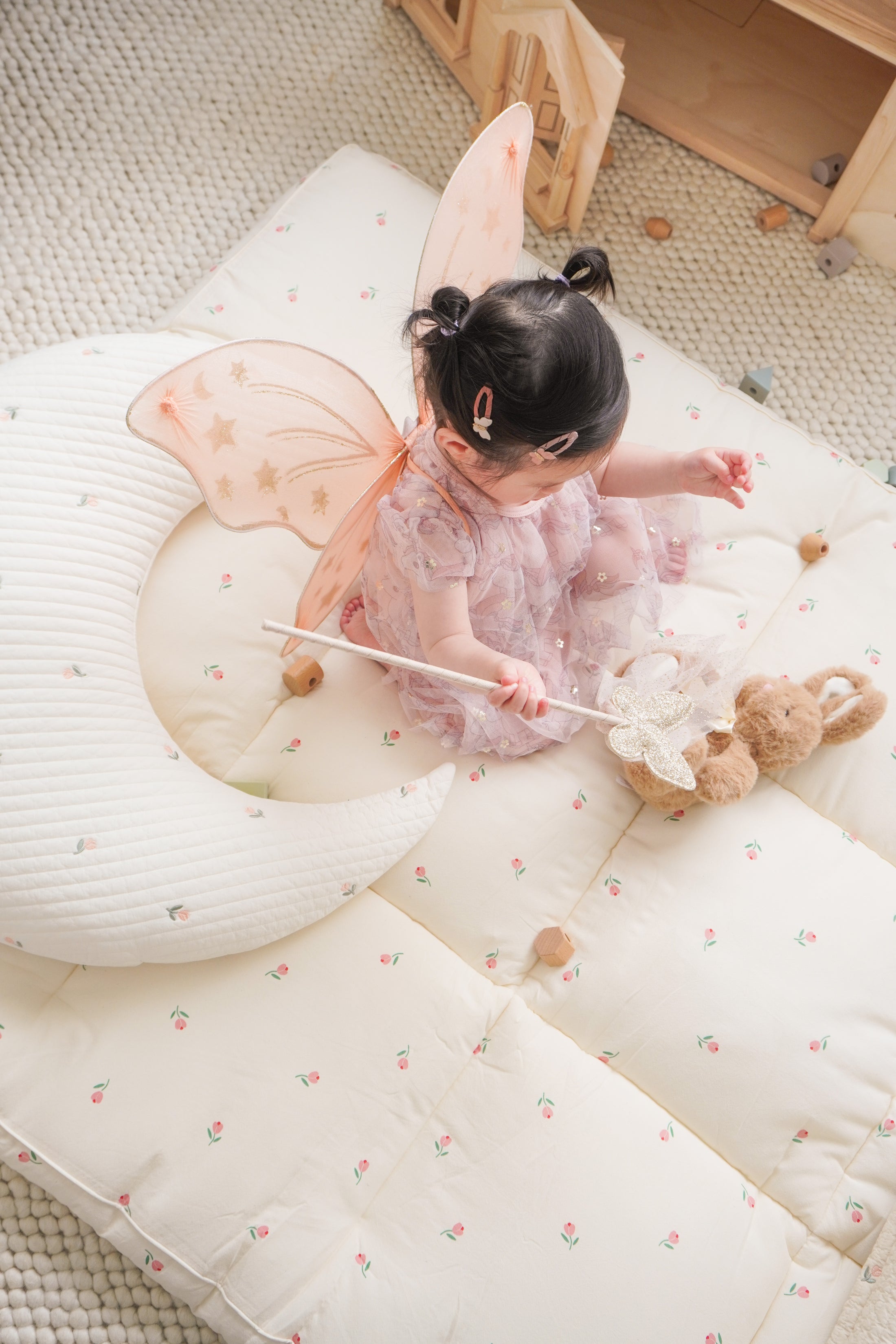 Fluffy cloud bed | Tulip