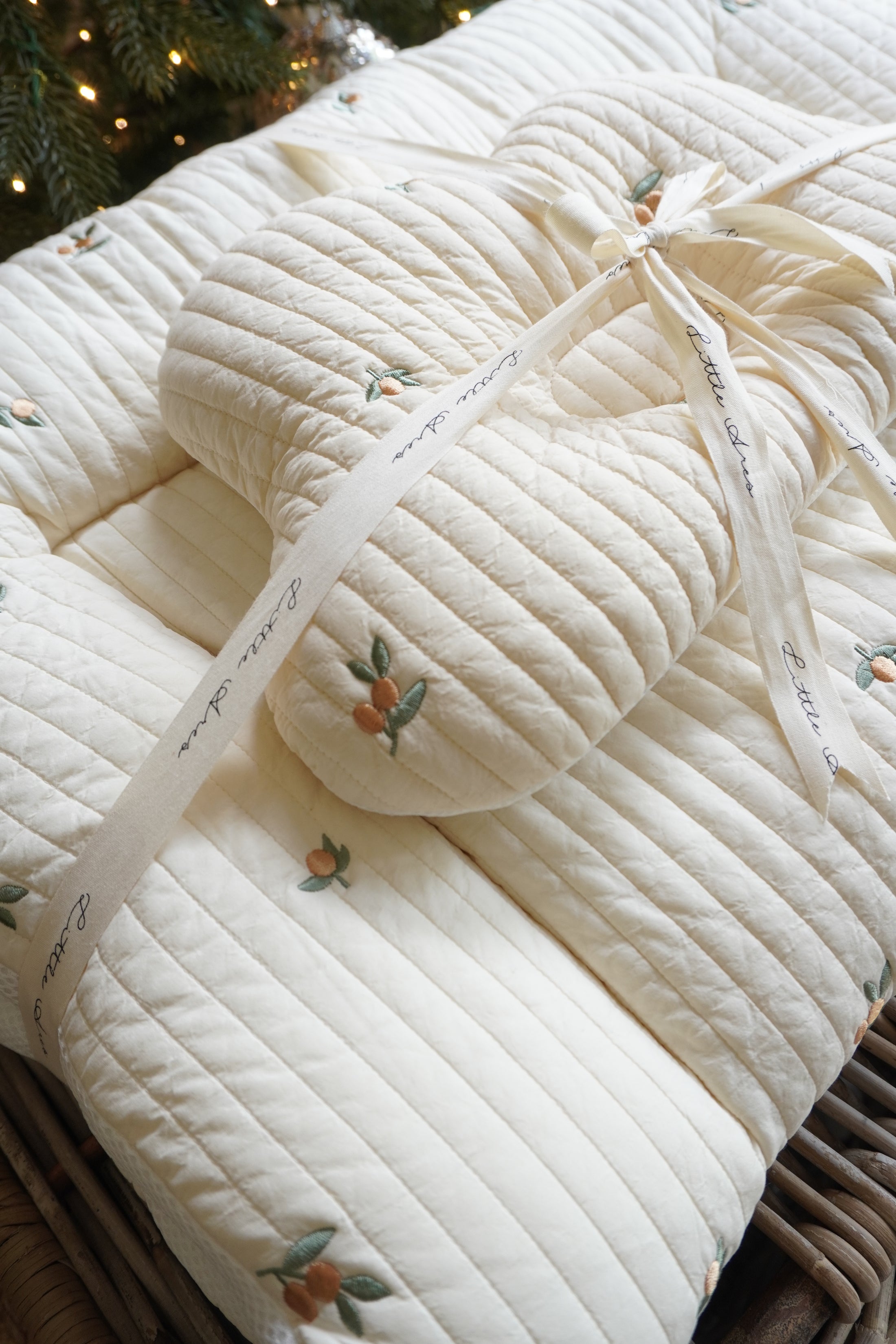 Christmas Gift | Baby Lounger & Cloud Pillow