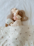 Load image into Gallery viewer, Quilted cloud pillow | Blossom Daisy
