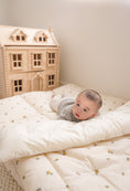 Load image into Gallery viewer, Fluffy cloud bed | Olive
