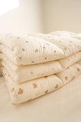 Load image into Gallery viewer, Fluffy cloud bed | Tulip
