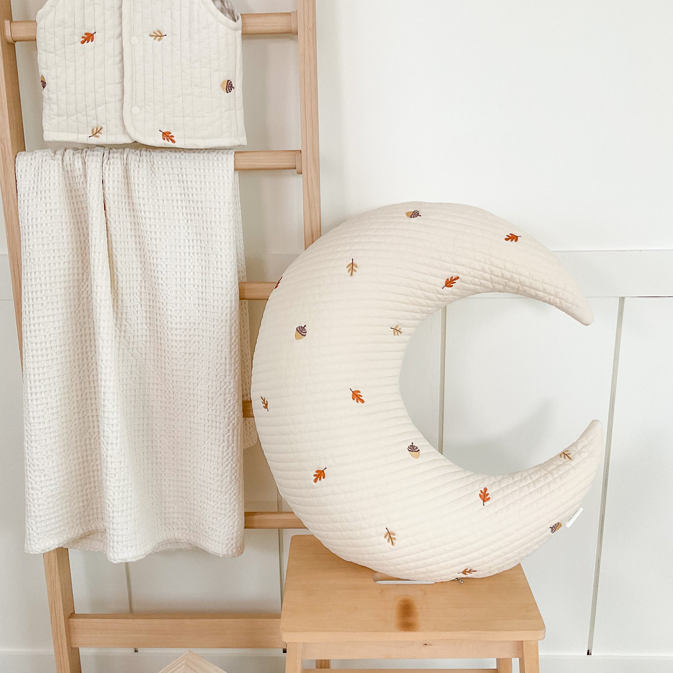 Hypoallergenic Moon Pillow | Maple Acorn