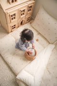 Load image into Gallery viewer, Fluffy cloud bed | Tulip
