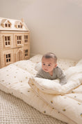 Load image into Gallery viewer, Fluffy cloud bed | Olive
