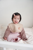 Load image into Gallery viewer, Cotton gauze bibs
