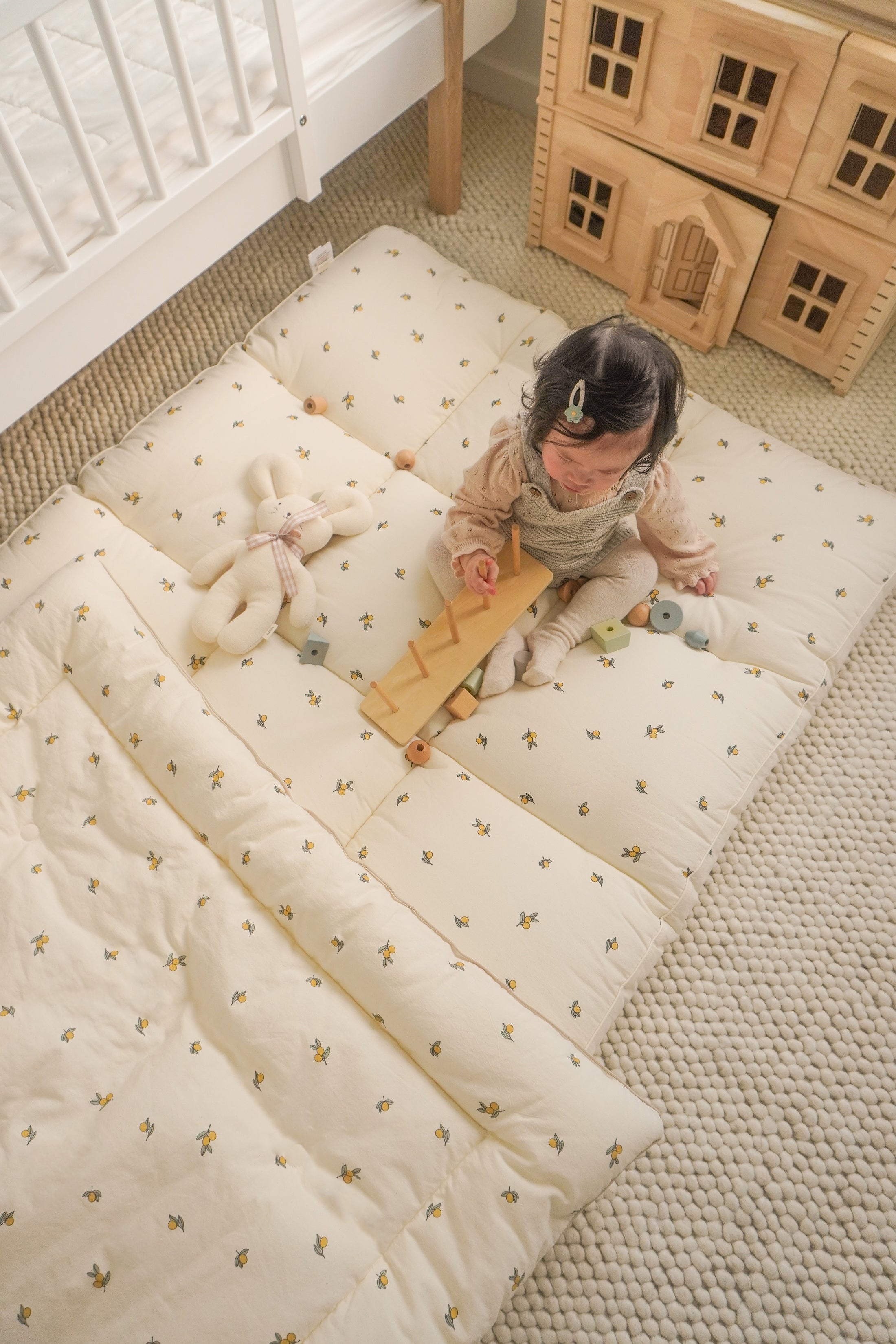 Fluffy cloud bed | Olive