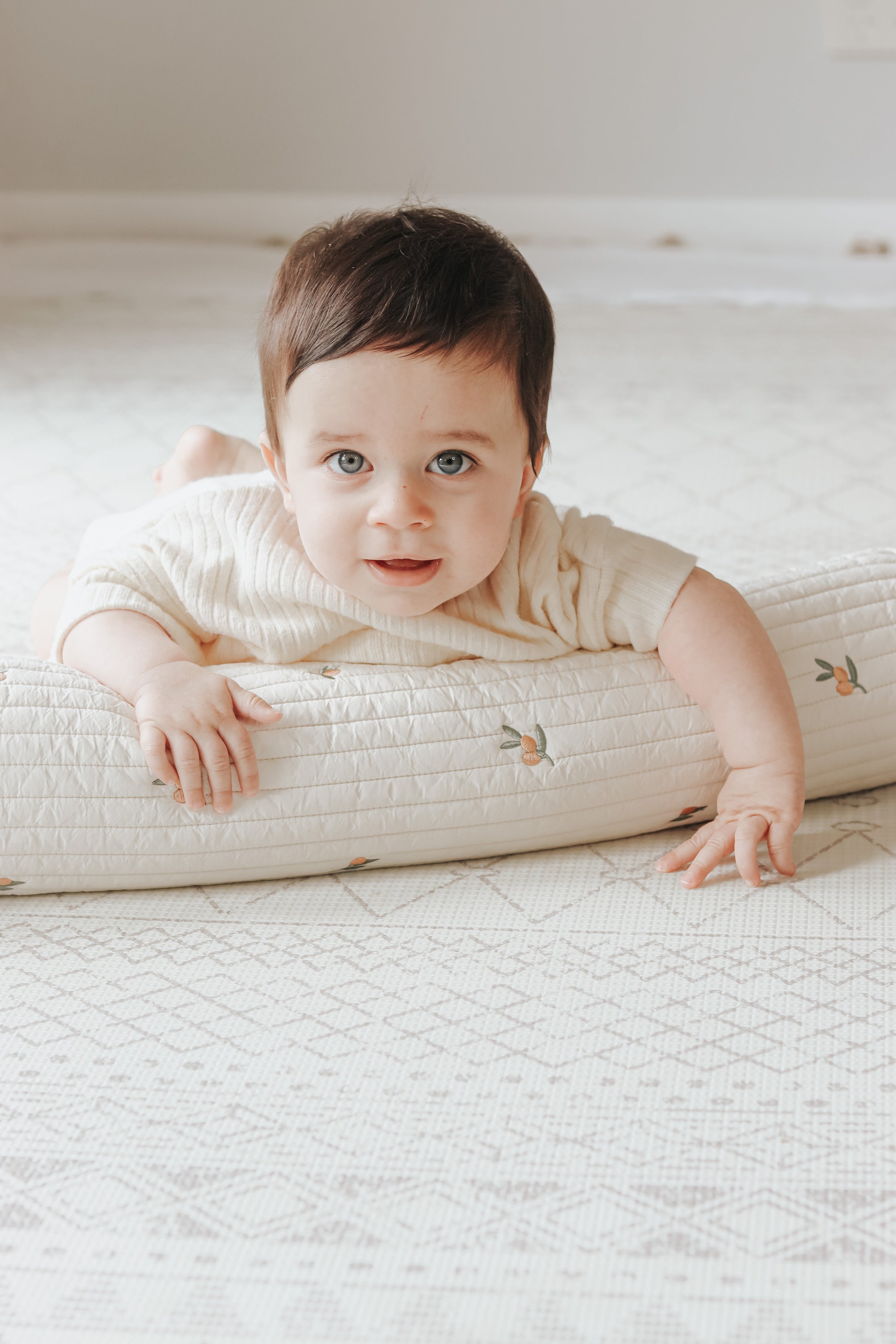 Quilted body pillow | Olive
