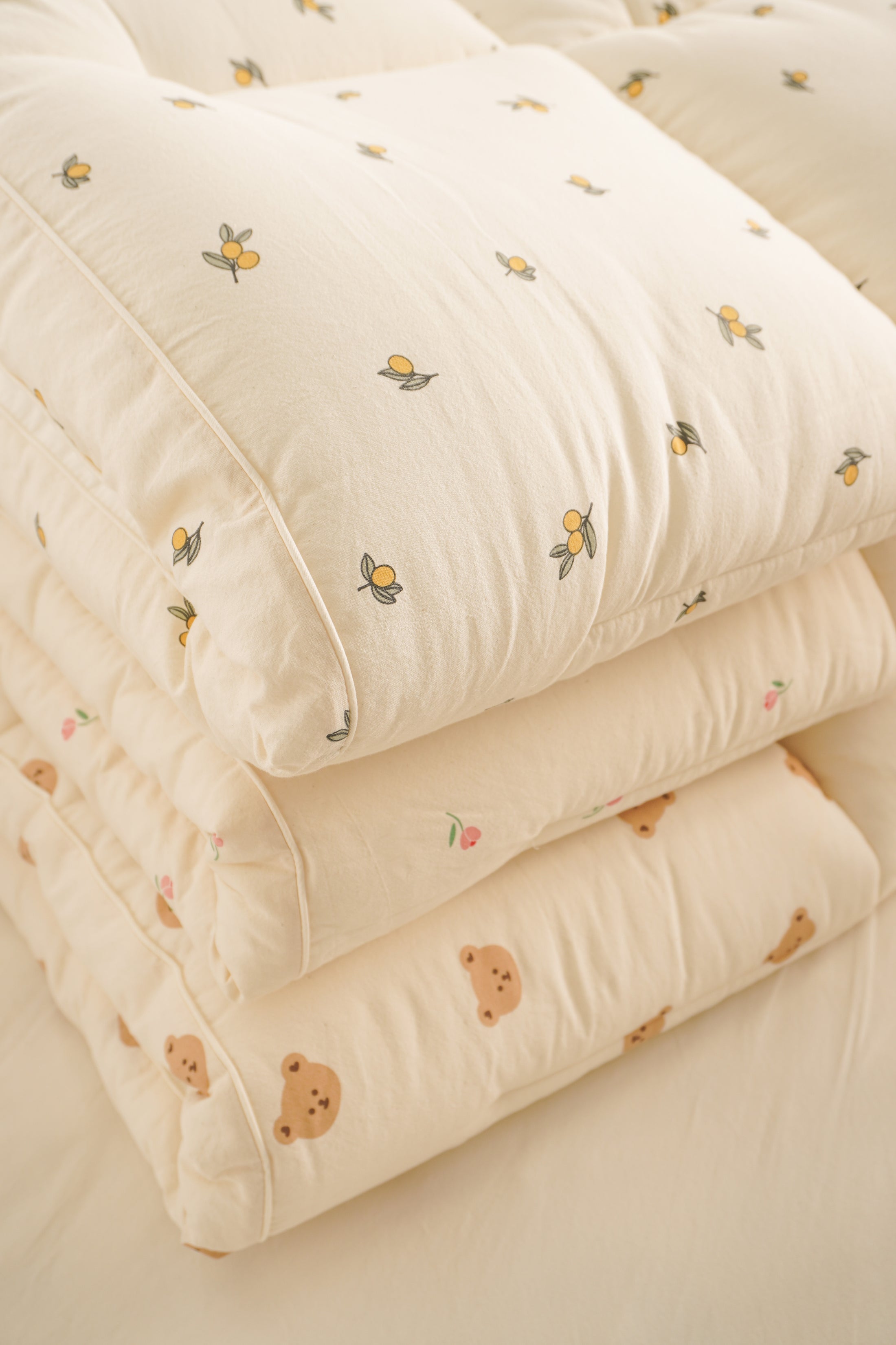 Fluffy cloud bed | Tulip