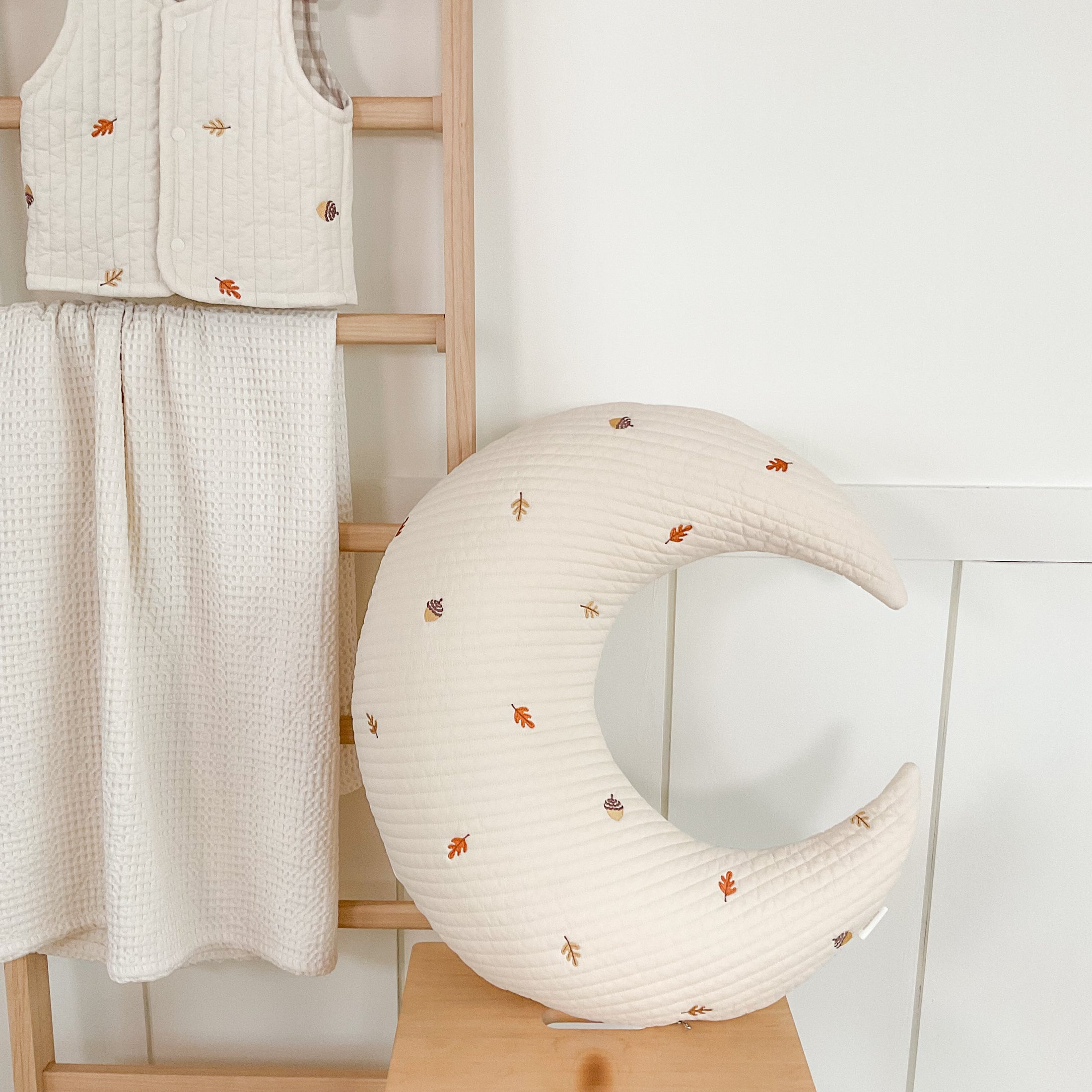 Hypoallergenic Moon Pillow | Maple Acorn