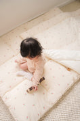 Load image into Gallery viewer, Fluffy cloud bed | Tulip
