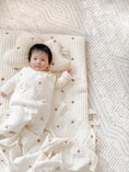 Load image into Gallery viewer, Gauze Blanket | Cotton Flower
