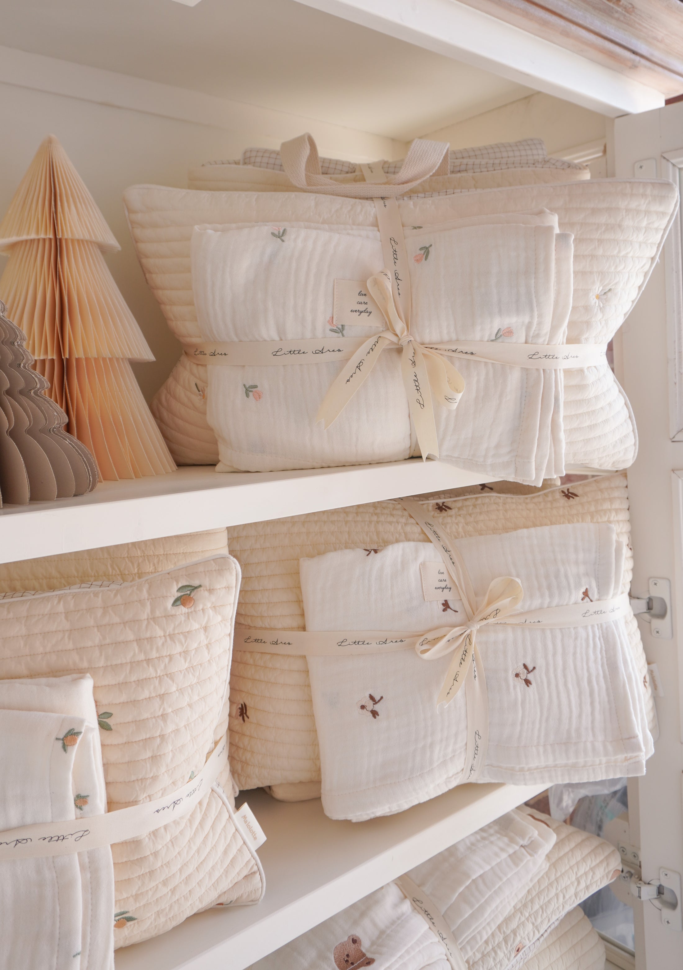 Gift set | Nap bed Dream with gauze blanket