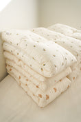 Load image into Gallery viewer, Fluffy cloud bed | Olive
