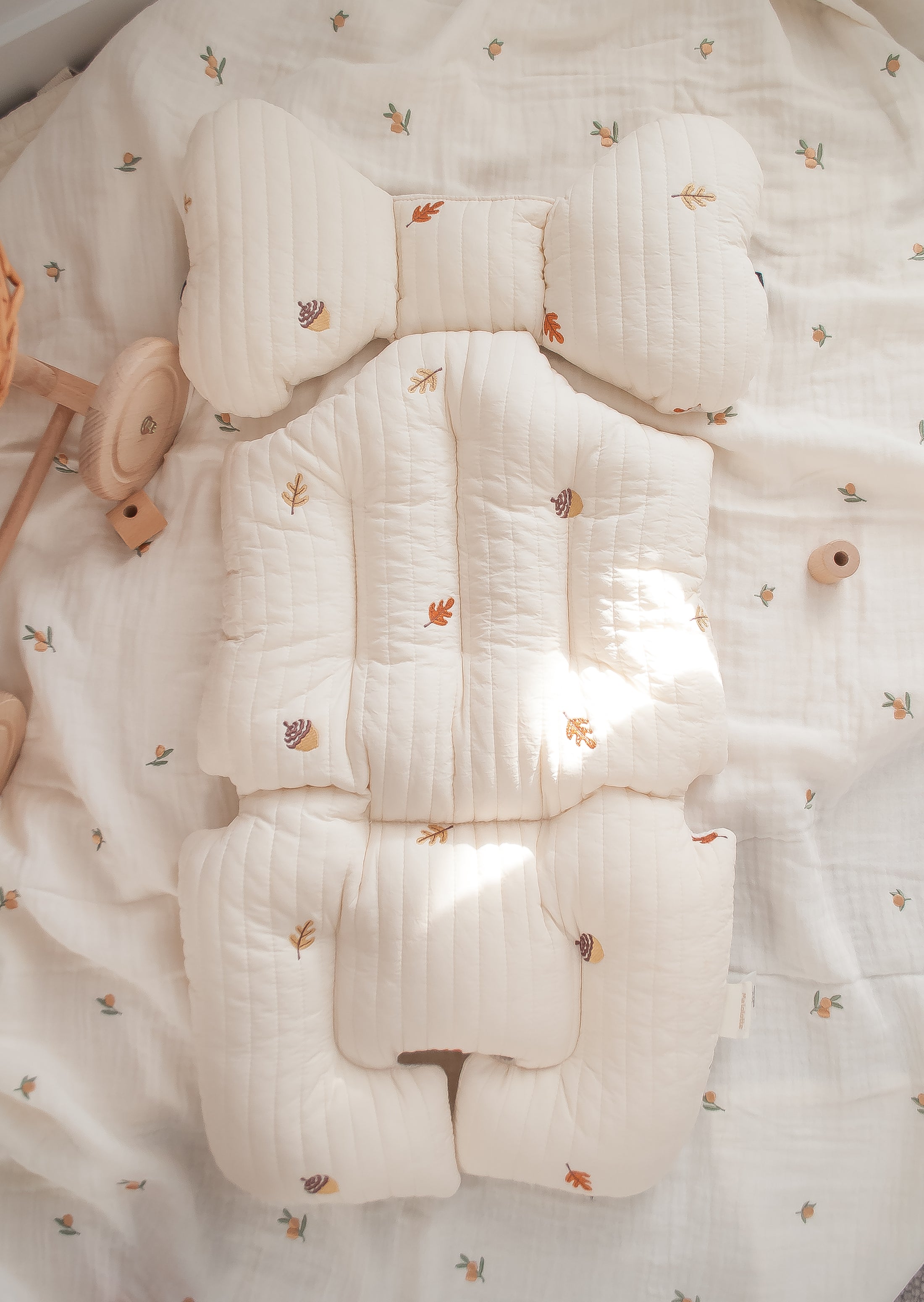 Pram Liner | Maple Acorn