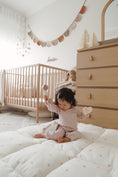 Load image into Gallery viewer, Fluffy cloud bed | Tulip

