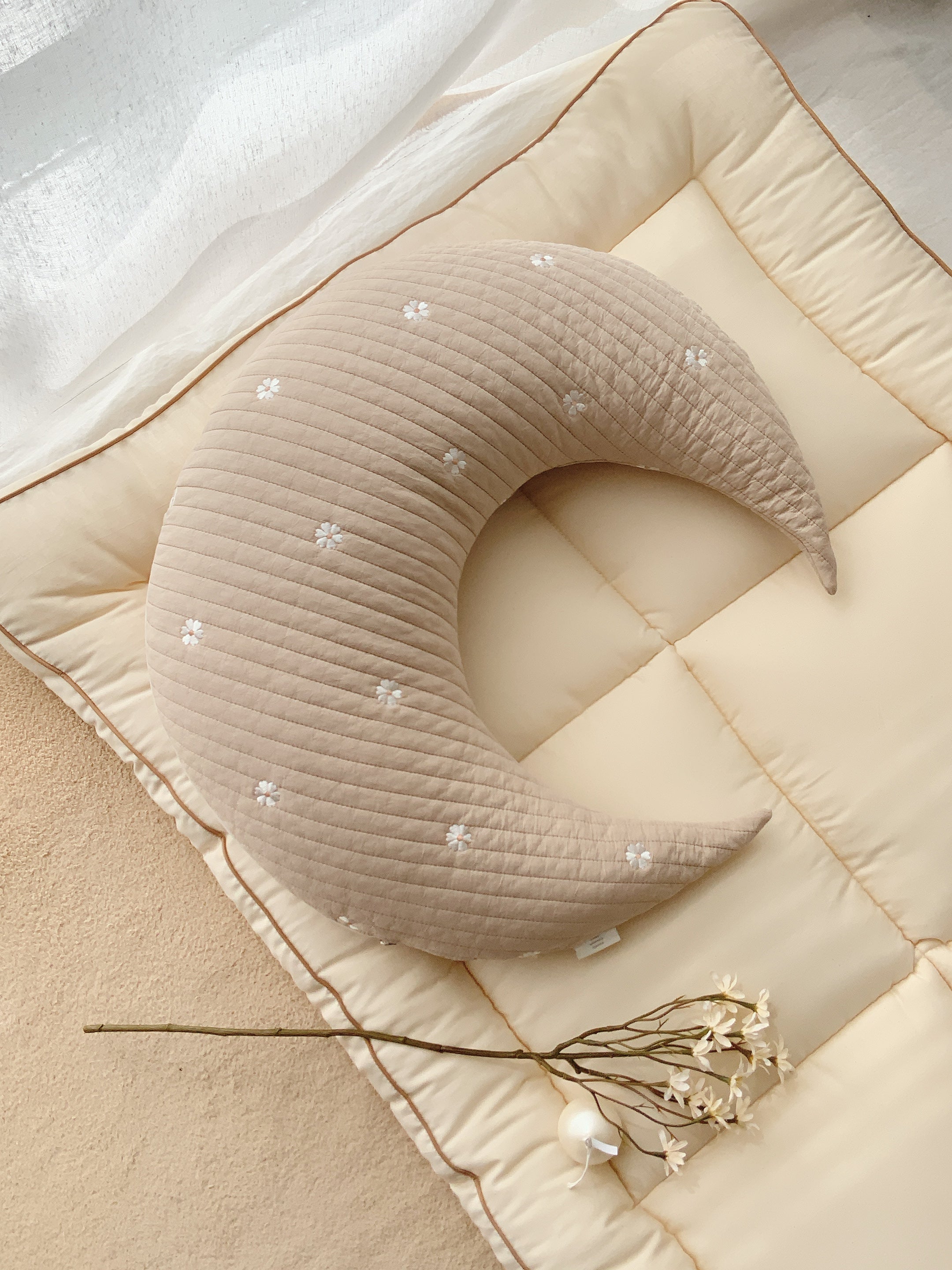 Hypoallergenic Moon Pillow | Blossom Daisy