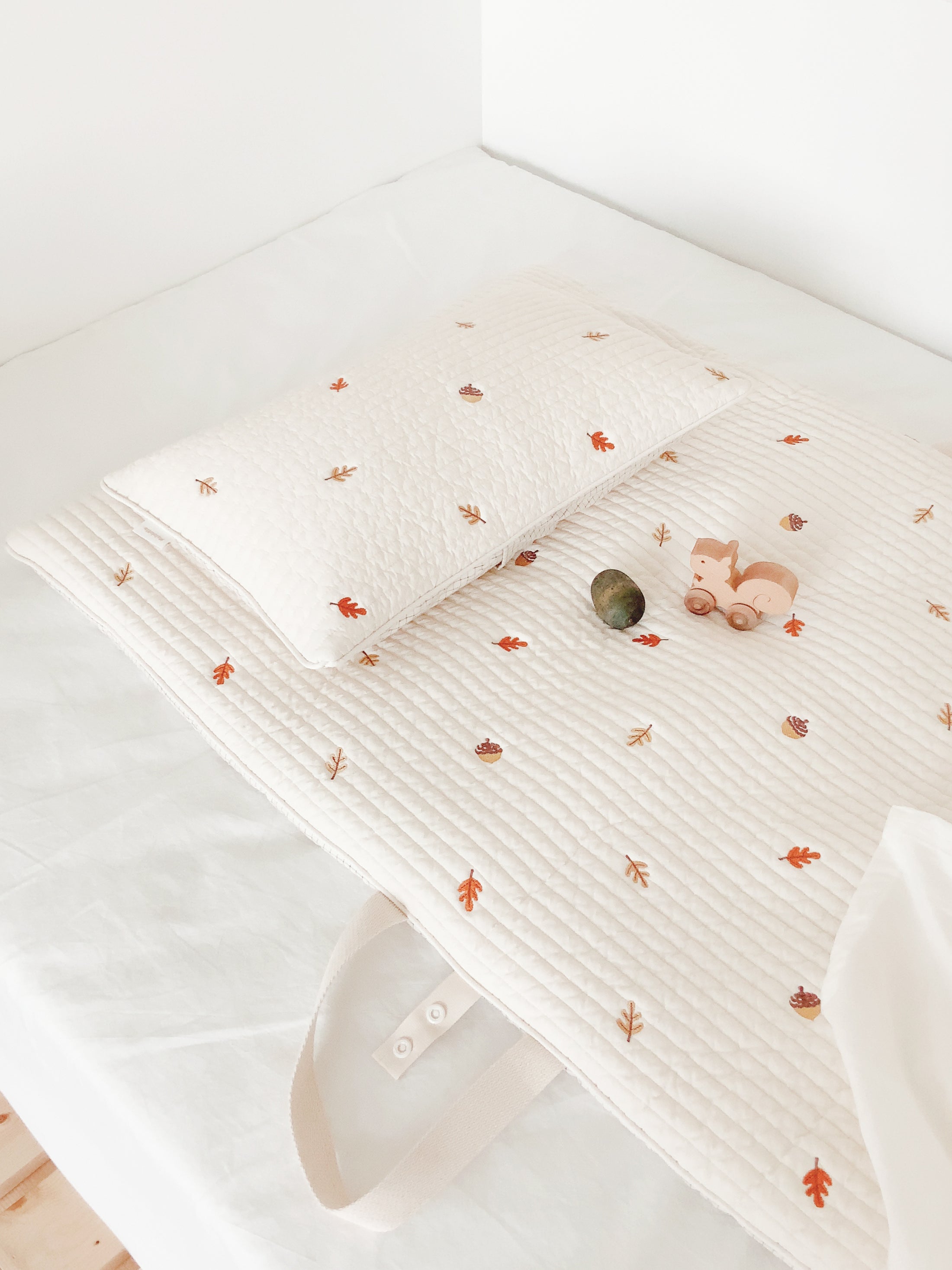 Quilted Nap Bed | Maple Acorn