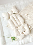 Load image into Gallery viewer, Pram Liner | White Daisy
