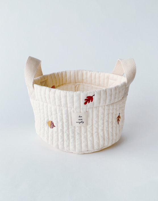 Quilted Basket | Maple Acorn